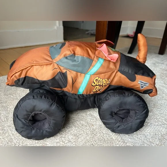 Scooby-Doo Monster Jam Plush Truck - Picture 2 of 8